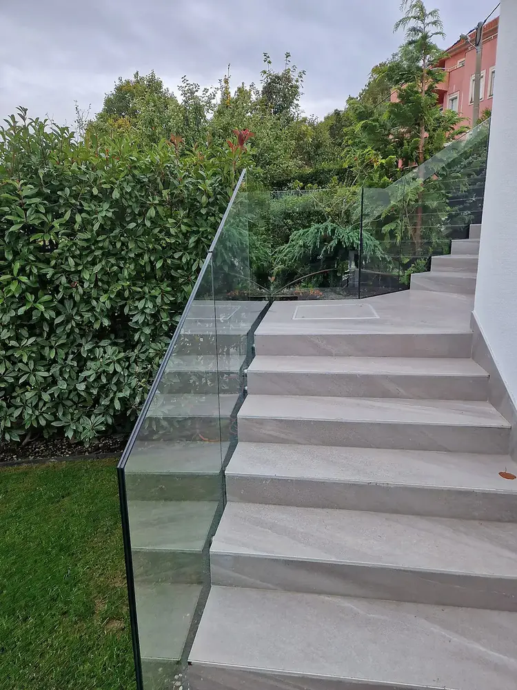 Stakleno stepenište