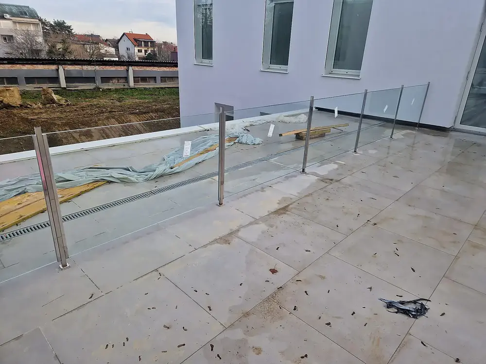 Inox staklena ograda